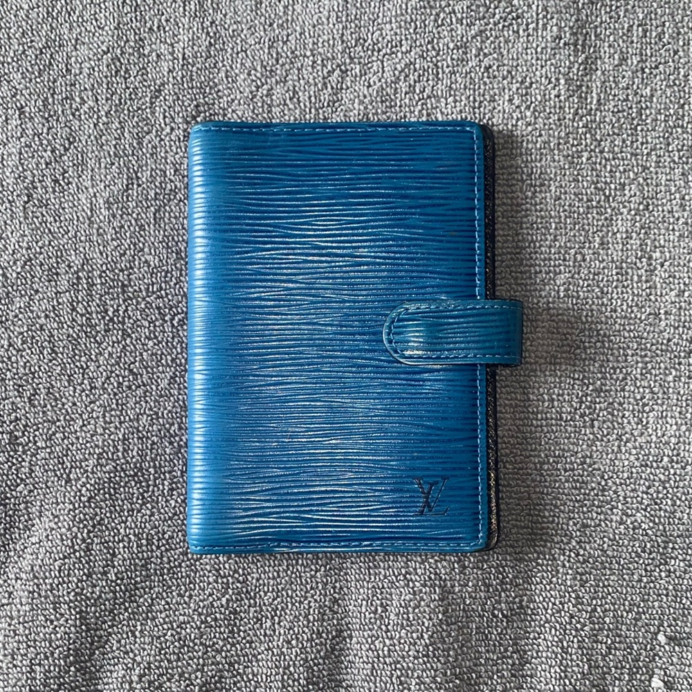 *AUTHENTIC* Louis Vuitton Blue Epi Agenda